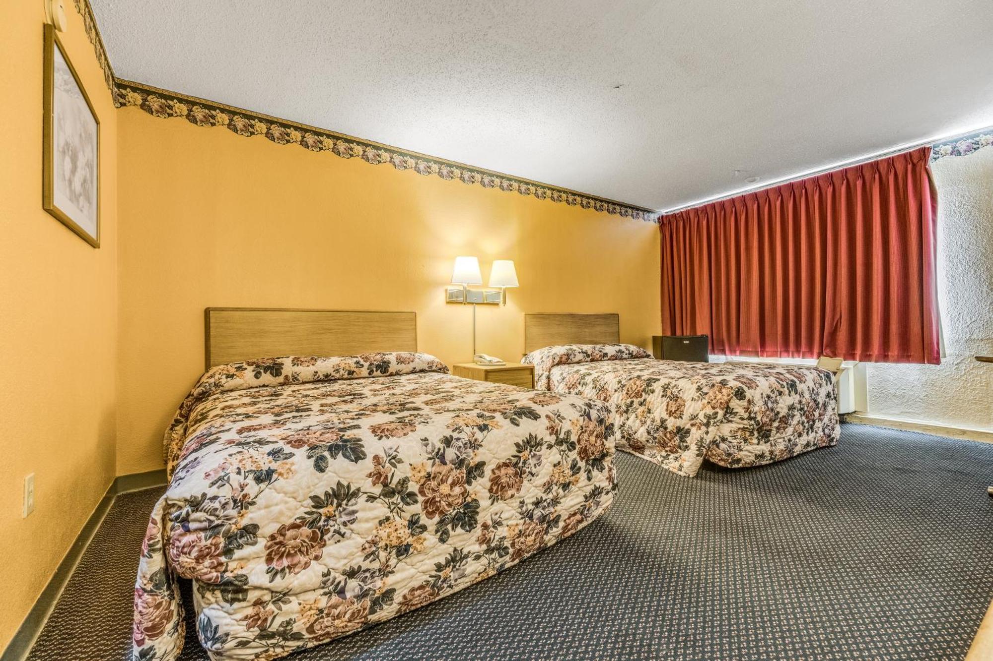 Camelot Inn Amarillo Buitenkant foto