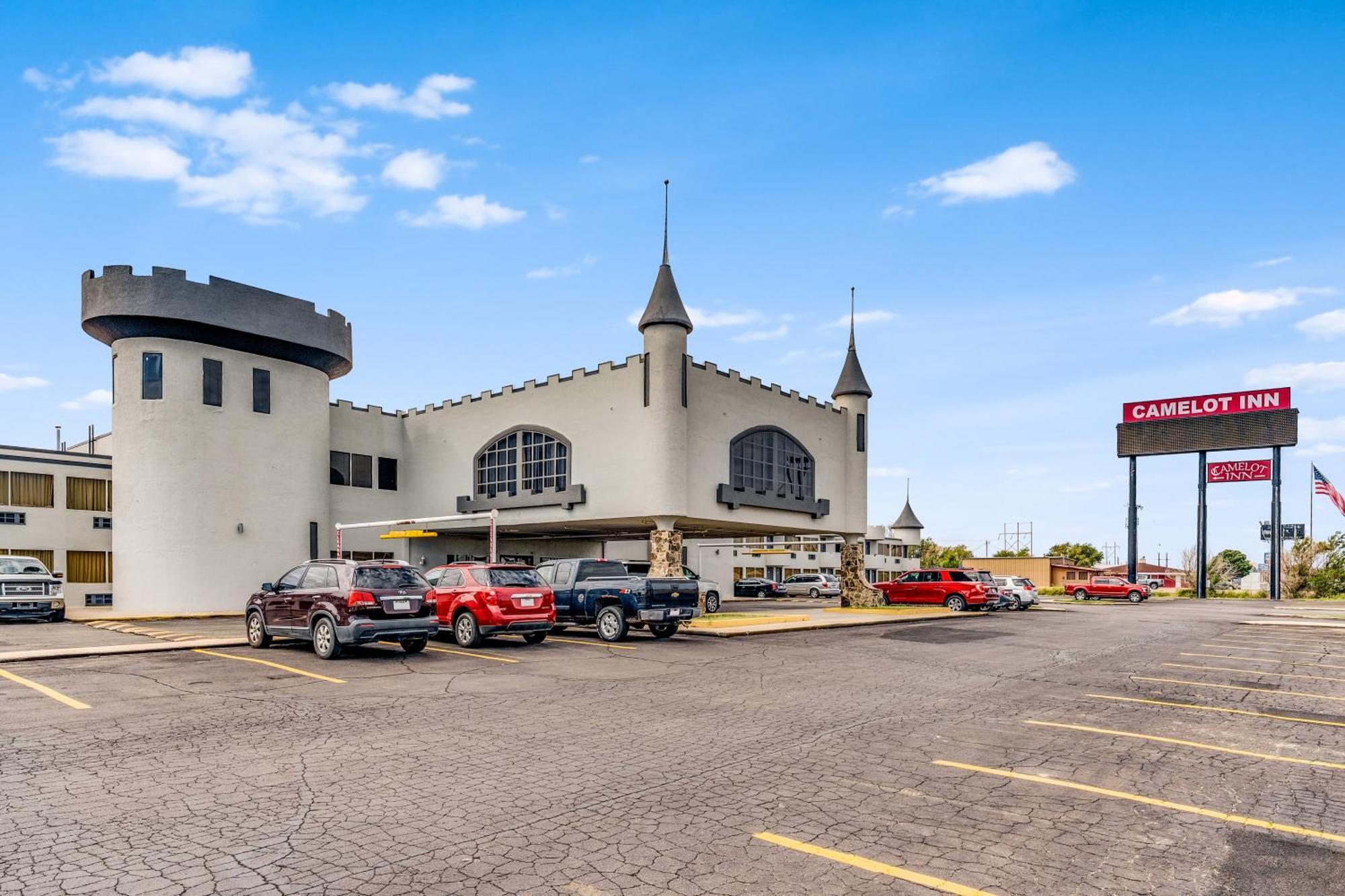 Camelot Inn Amarillo Buitenkant foto